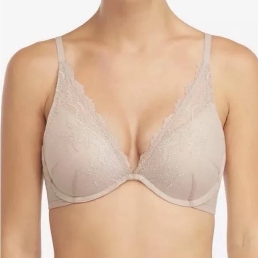 Spanx Undie-tectable® Push-up Plunge bra in soft nude